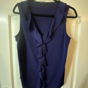 Super cute sleeveless blouse